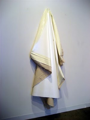 14.+ABMB.AngeladelaCruz.Deflated,2009.oil.on.canvas.Lisson+(1)